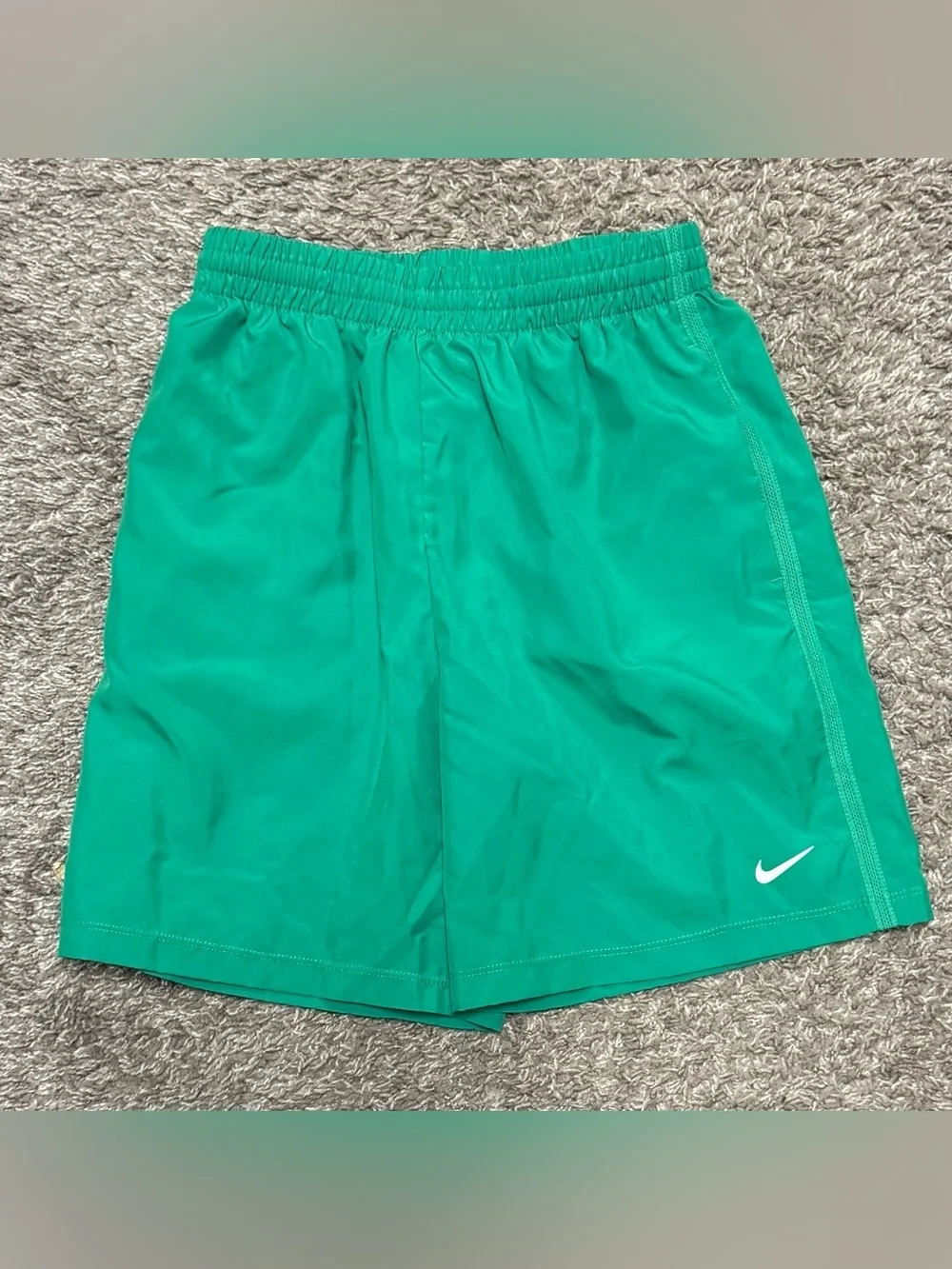 EUC Boys Nike Shorts, Size YLG, Green